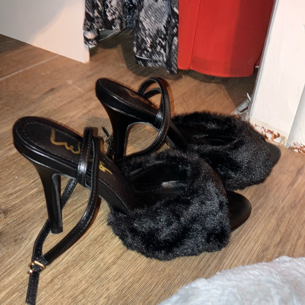 Sexy Black Fur Heels